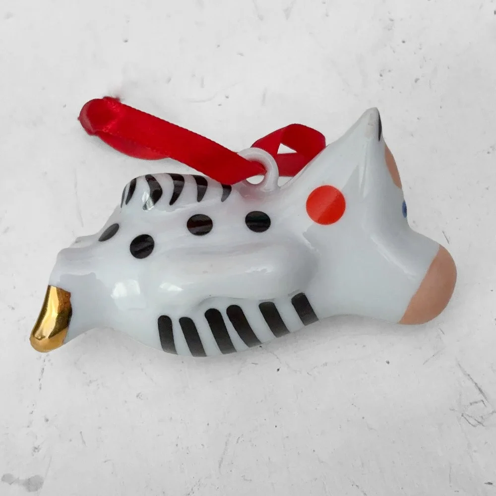 VTG Villeroy & Boch Animal Park Benedikt Porcelain Flying Hippo Ornament